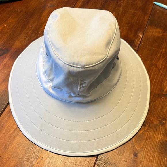 Light Gray Coolibar Matchplay Golf Hat size L/XL Wide Brim - Picture 1 of 4